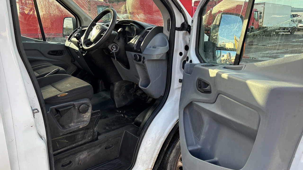 Ford Transit 350 2.2 TDCi 125ps - Pritsche Transporter: das Bild 5 Ford Transit 350 2.2 TDCi 125ps - Pritsche Transporter: das Bild 5