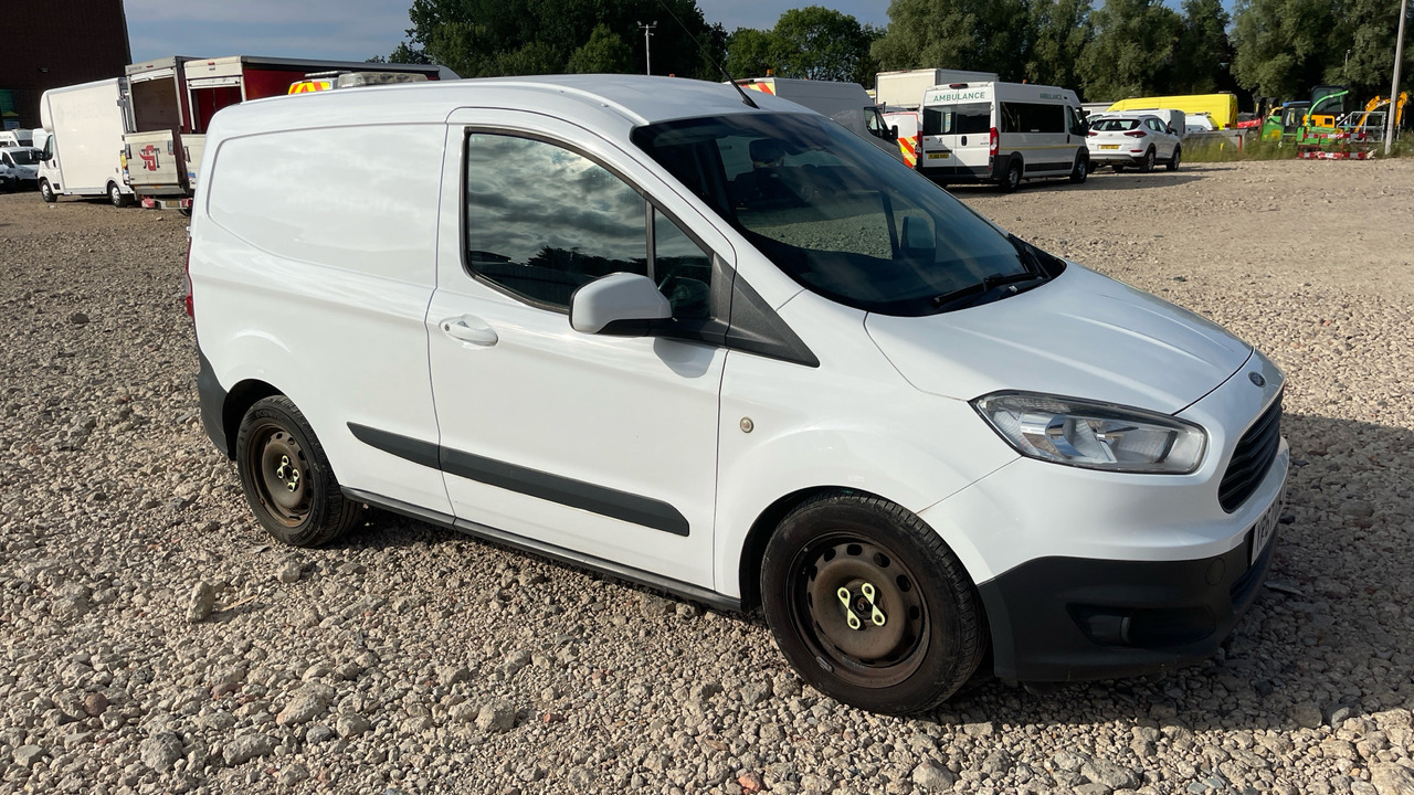 Kleintransporter Ford Transit Courier 1.5 TDCI 95PS: das Bild 1