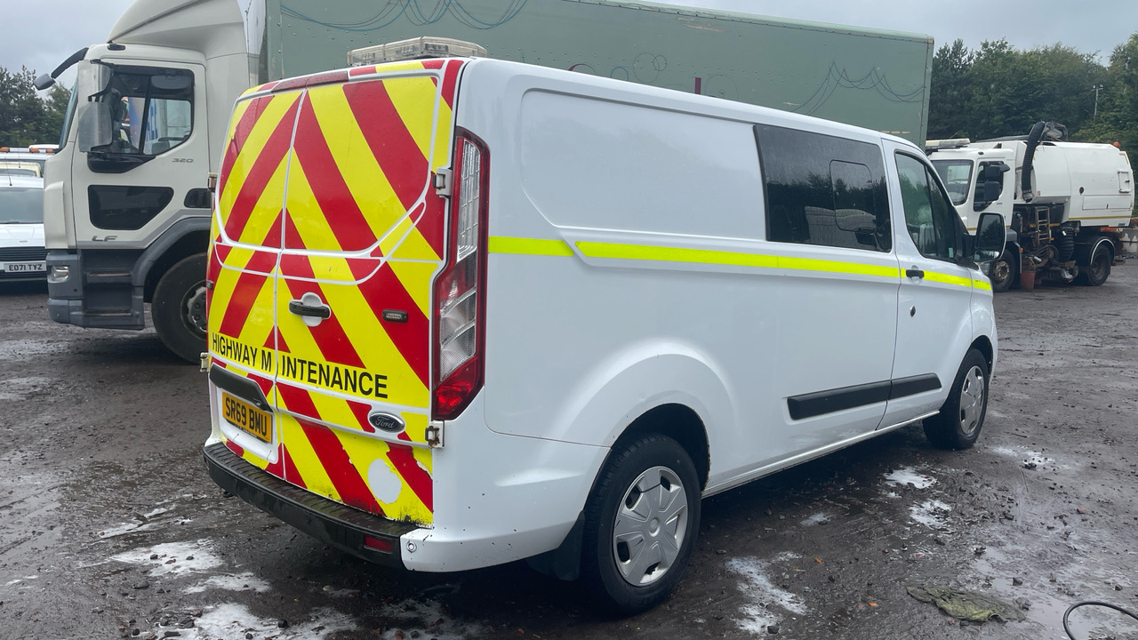 Ford Transit Custom 320 2.0 EcoBlue 130ps Trend - Transporter mit Doppelkabine: das Bild 4 Ford Transit Custom 320 2.0 EcoBlue 130ps Trend - Transporter mit Doppelkabine: das Bild 4