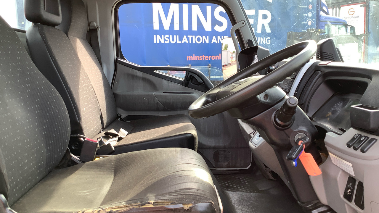 Fuso Canter 7C15 - Kipper: das Bild 5 Fuso Canter 7C15 - Kipper: das Bild 5
