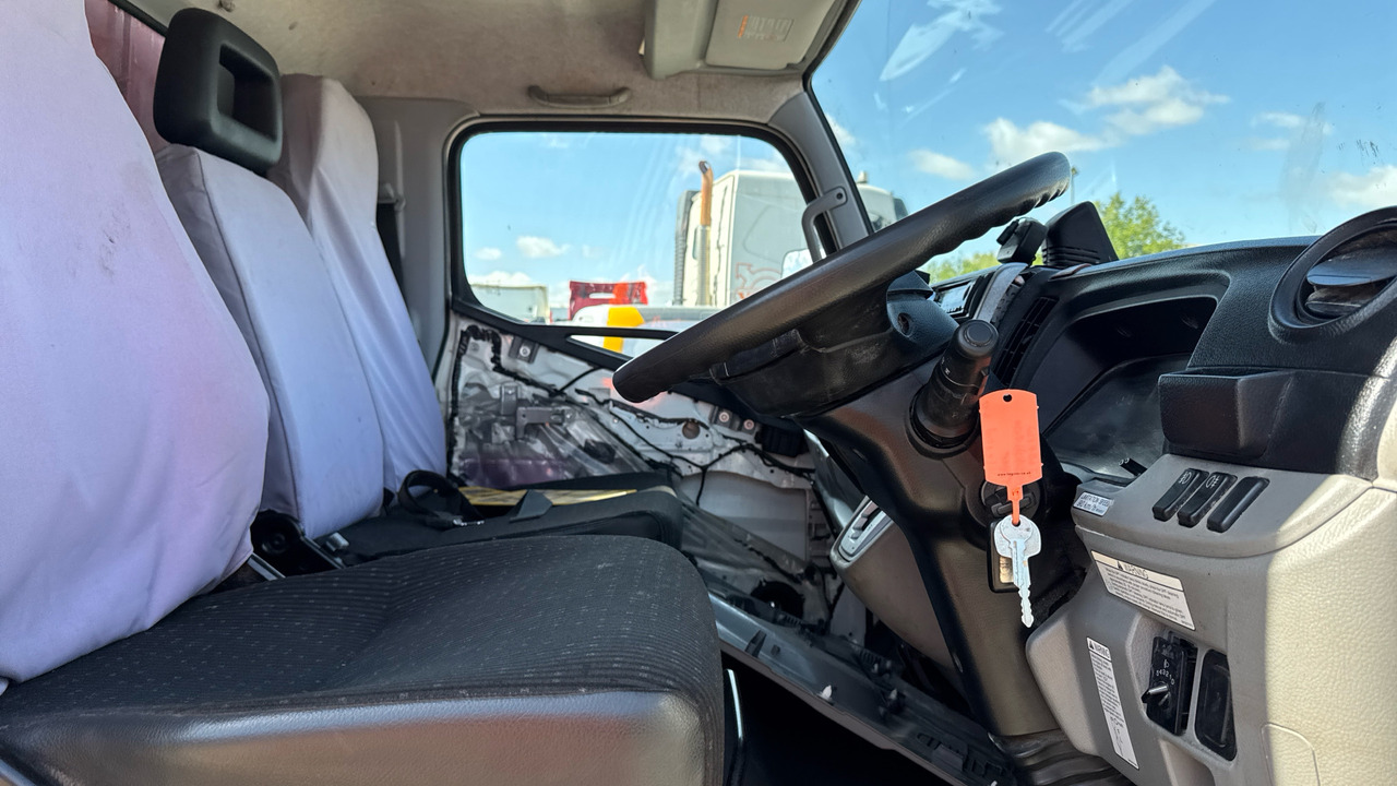 Fuso Canter 7C15 - Kipper: das Bild 5 Fuso Canter 7C15 - Kipper: das Bild 5