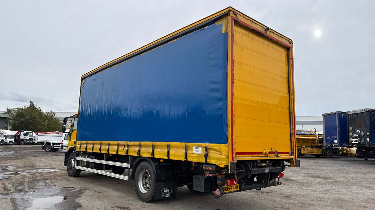Iveco EUROCARGO 180E - Plane LKW: das Bild 3 Iveco EUROCARGO 180E - Plane LKW: das Bild 3