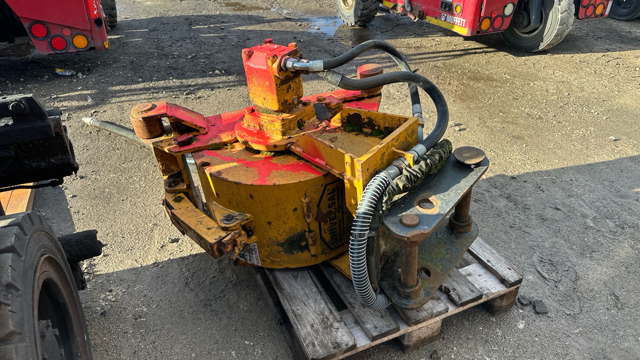 JCB PATCH PLANER 3CX - Baugeräte: das Bild 3 JCB PATCH PLANER 3CX - Baugeräte: das Bild 3