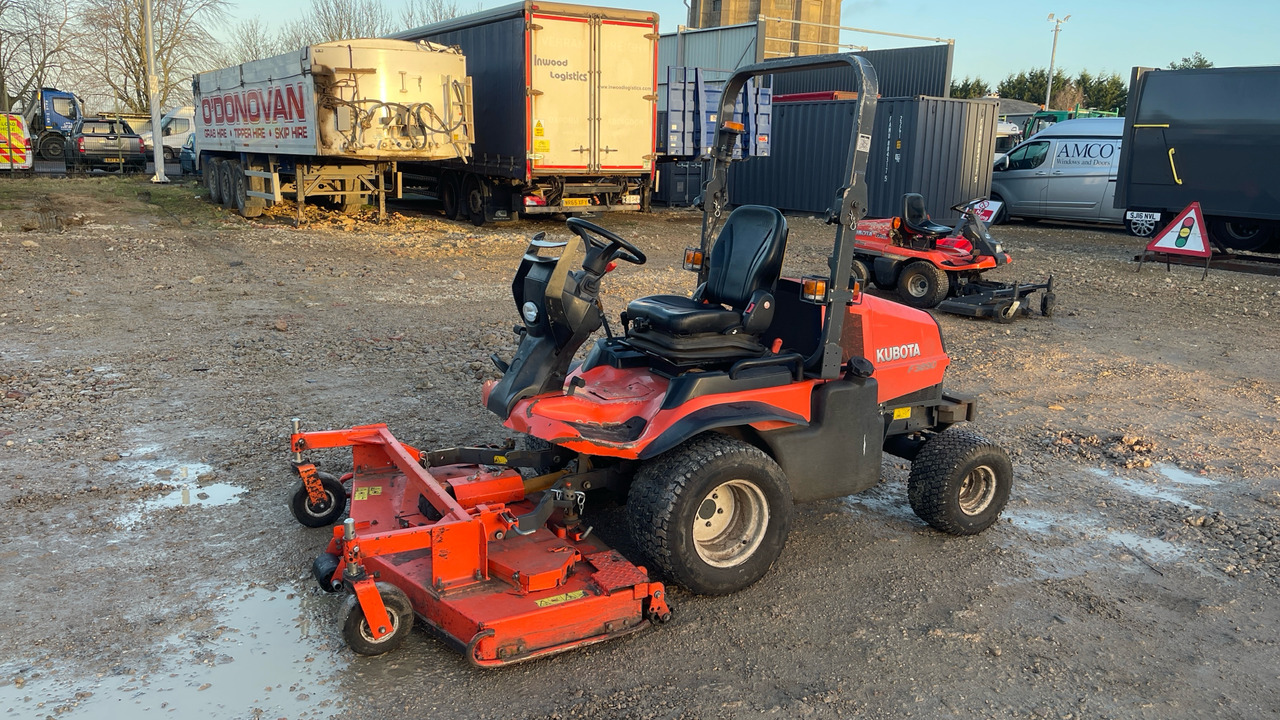 KUBOTA F3890 - Rasenmäher: das Bild 1 KUBOTA F3890 - Rasenmäher: das Bild 1