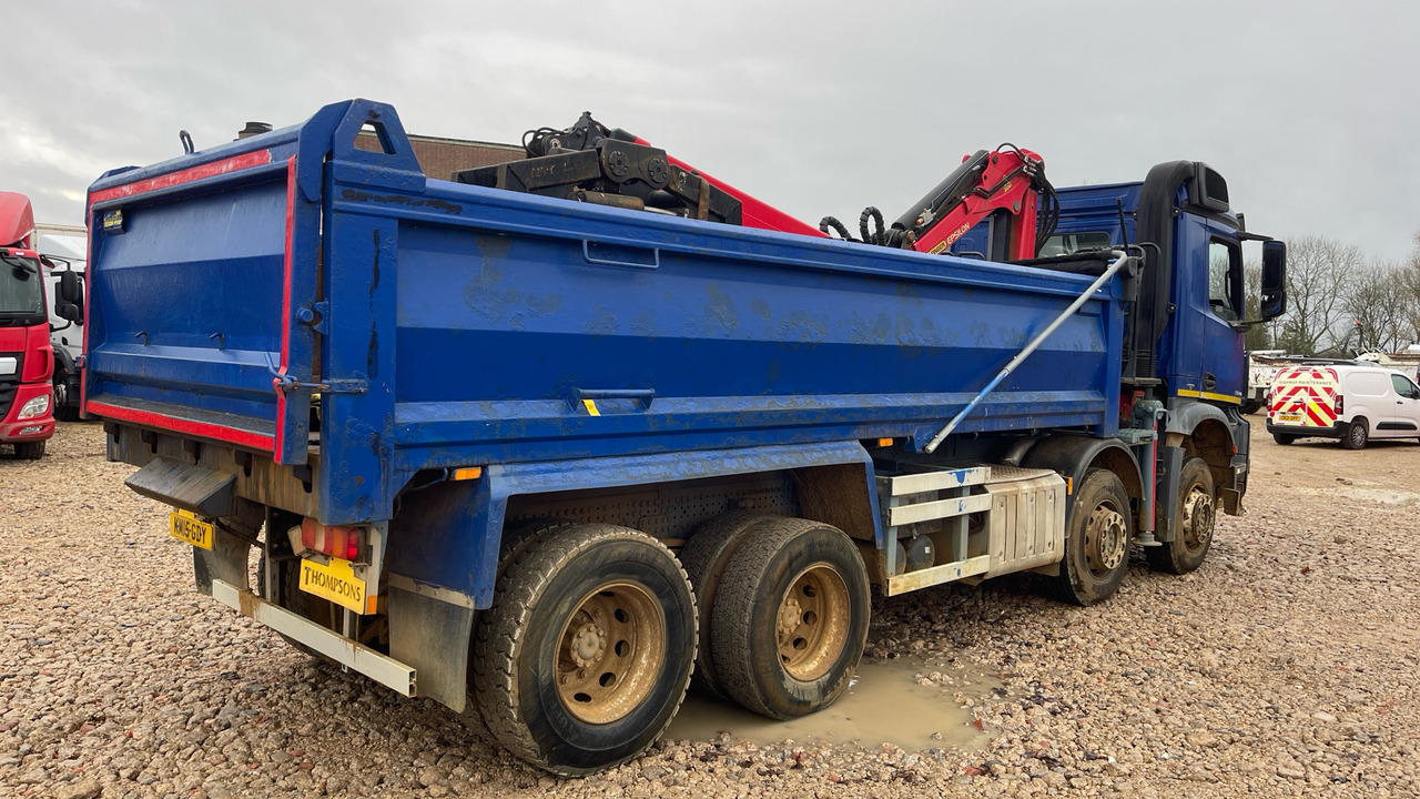 MERCEDES-BENZ AROCS 3240 - Kipper, Autokran: das Bild 4 MERCEDES-BENZ AROCS 3240 - Kipper, Autokran: das Bild 4