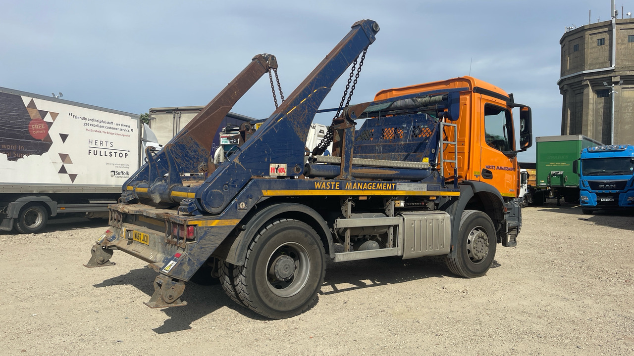 Mercedes-Benz Arocs 1824 - Absetzkipper: das Bild 4 Mercedes-Benz Arocs 1824 - Absetzkipper: das Bild 4