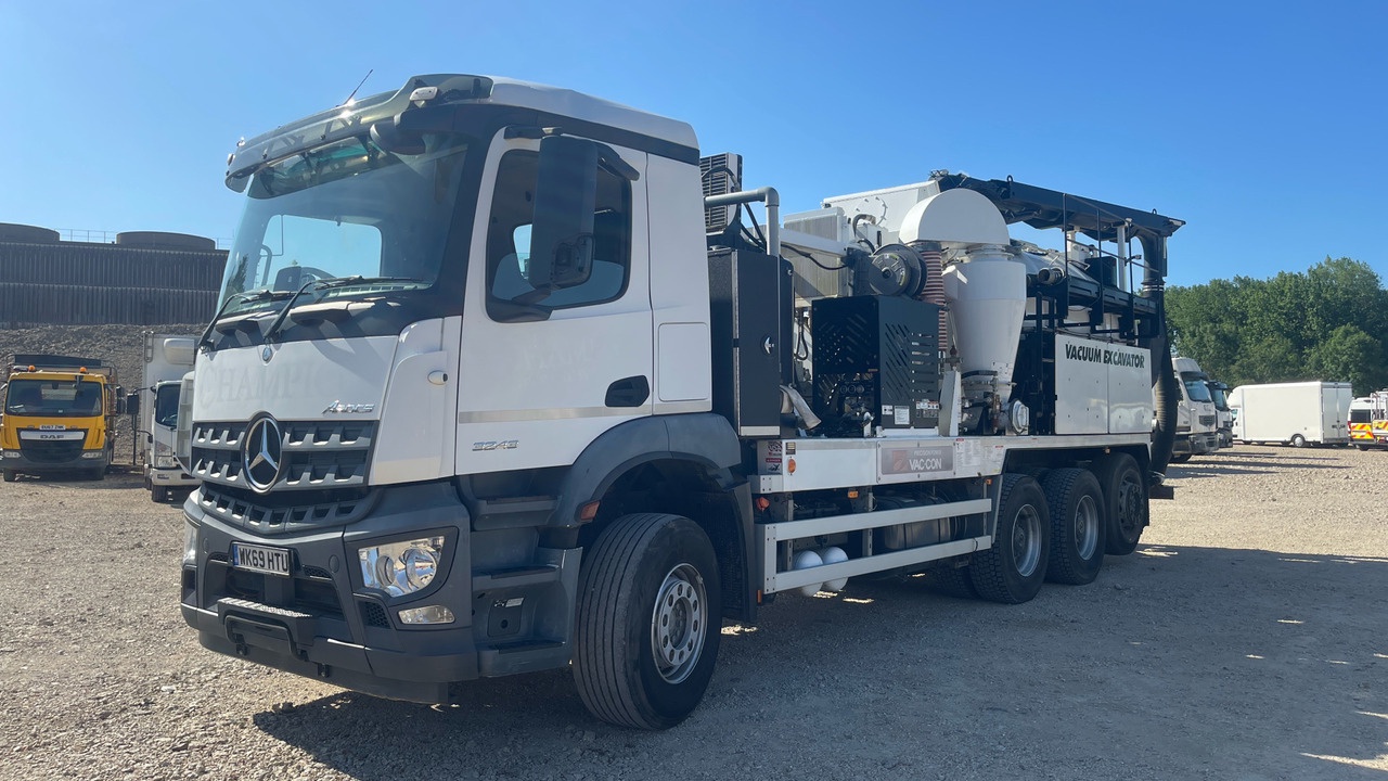 Mercedes-Benz Arocs 3243 - Saug-/ Spülfahrzeug: das Bild 2 Mercedes-Benz Arocs 3243 - Saug-/ Spülfahrzeug: das Bild 2