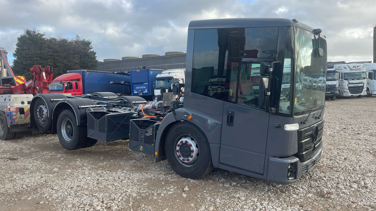 Mercedes-Benz Econic - Fahrgestell LKW: das Bild 2 Mercedes-Benz Econic - Fahrgestell LKW: das Bild 2