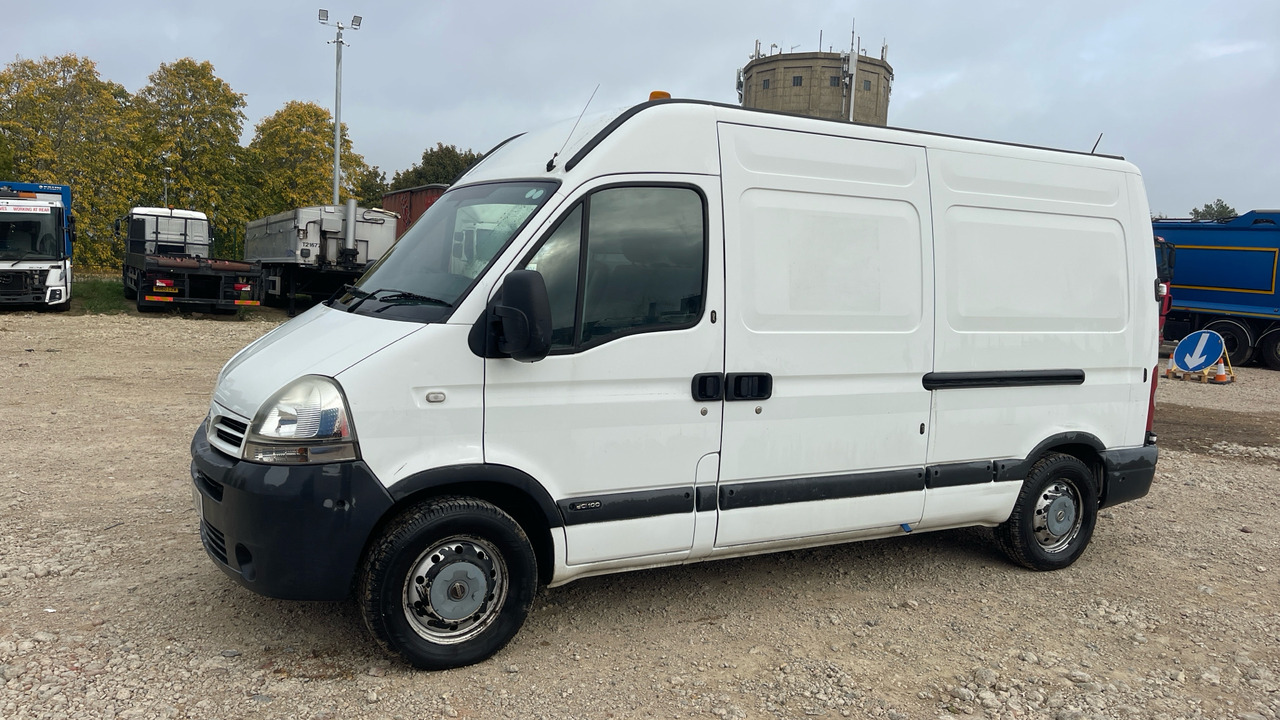 NISSAN INTERSTAR - Kastenwagen: das Bild 2 NISSAN INTERSTAR - Kastenwagen: das Bild 2