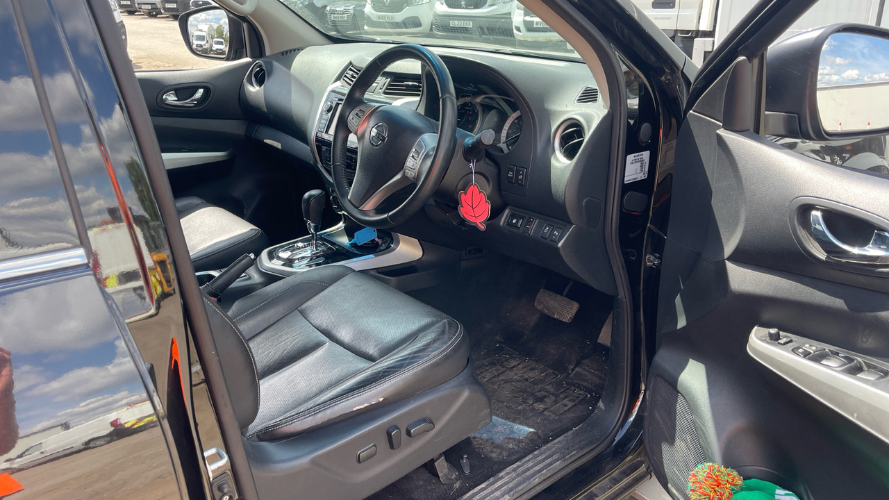 NISSAN NAVARA TEKNA 2.3 DCI 190PS - Pick-up, Transporter mit Doppelkabine: das Bild 5 NISSAN NAVARA TEKNA 2.3 DCI 190PS - Pick-up, Transporter mit Doppelkabine: das Bild 5
