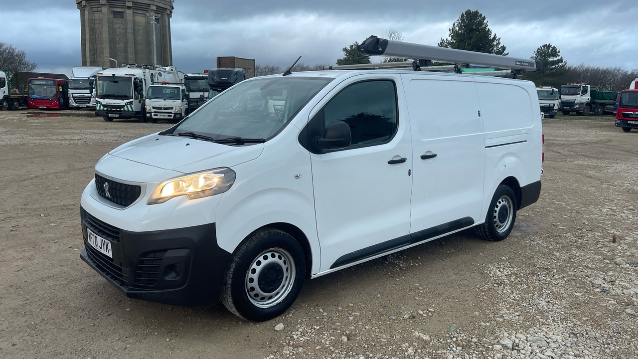 PEUGEOT EXPERT PROFESSBLIONAL 1.5 BLUEHDI - Kastenwagen: das Bild 2 PEUGEOT EXPERT PROFESSBLIONAL 1.5 BLUEHDI - Kastenwagen: das Bild 2