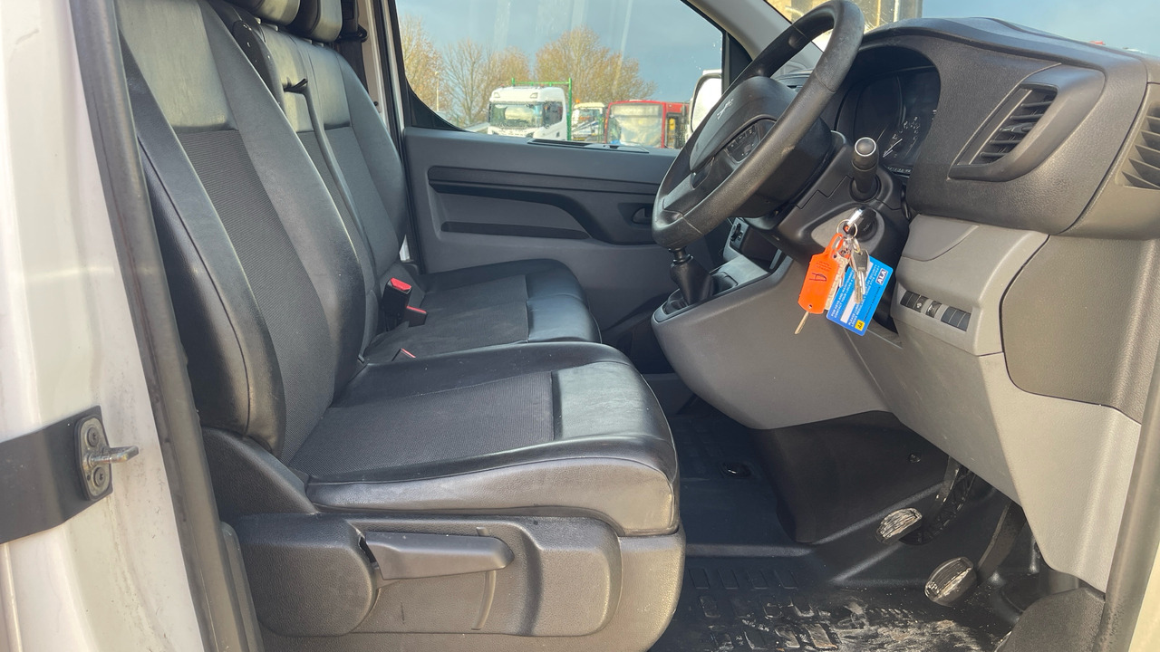 PEUGEOT EXPERT PROFESSIONAL 1.5 BLUEHDI - Kastenwagen: das Bild 5 PEUGEOT EXPERT PROFESSIONAL 1.5 BLUEHDI - Kastenwagen: das Bild 5