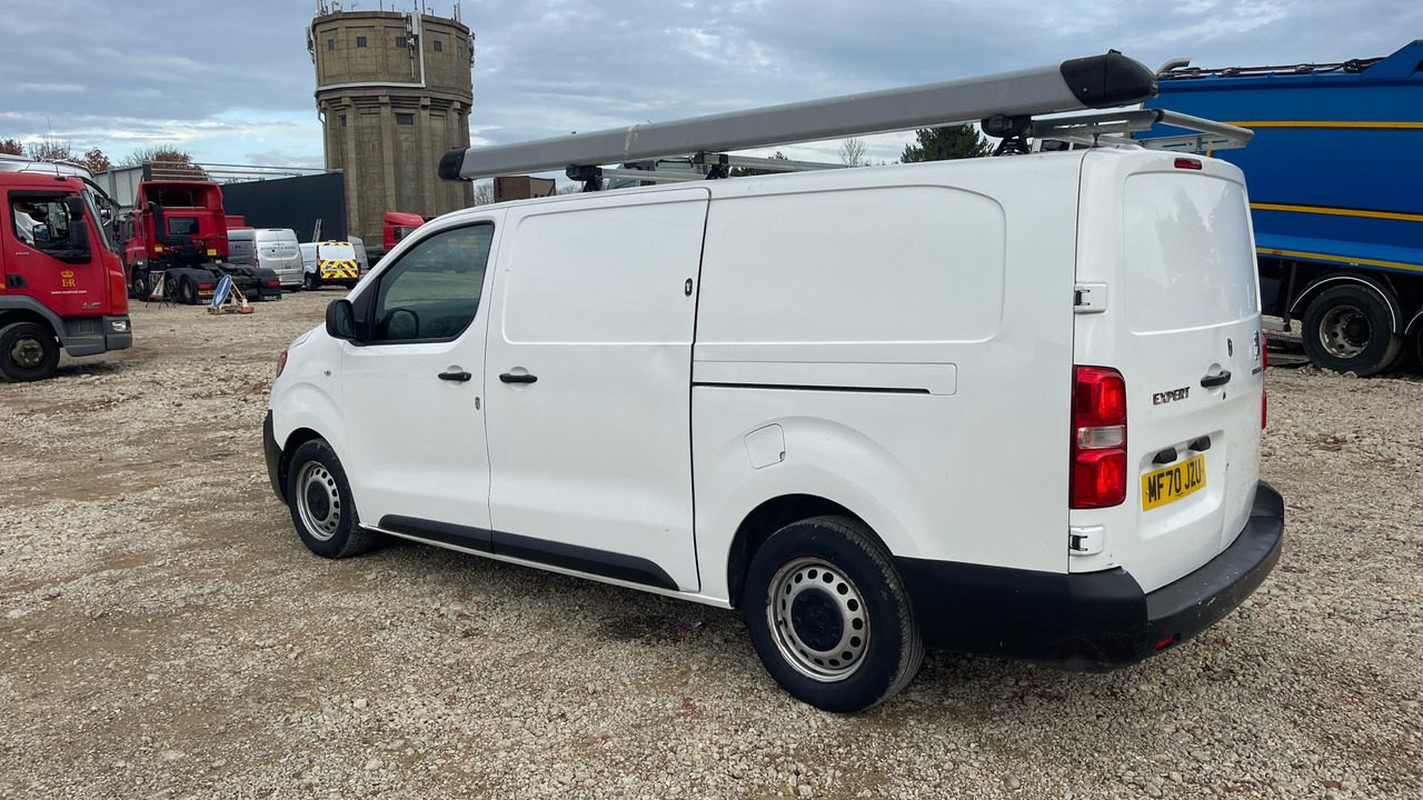 PEUGEOT EXPERT PROFESSIONAL 1200 1.5 BLUE HDI 100PS - Kleintransporter: das Bild 3 PEUGEOT EXPERT PROFESSIONAL 1200 1.5 BLUE HDI 100PS - Kleintransporter: das Bild 3