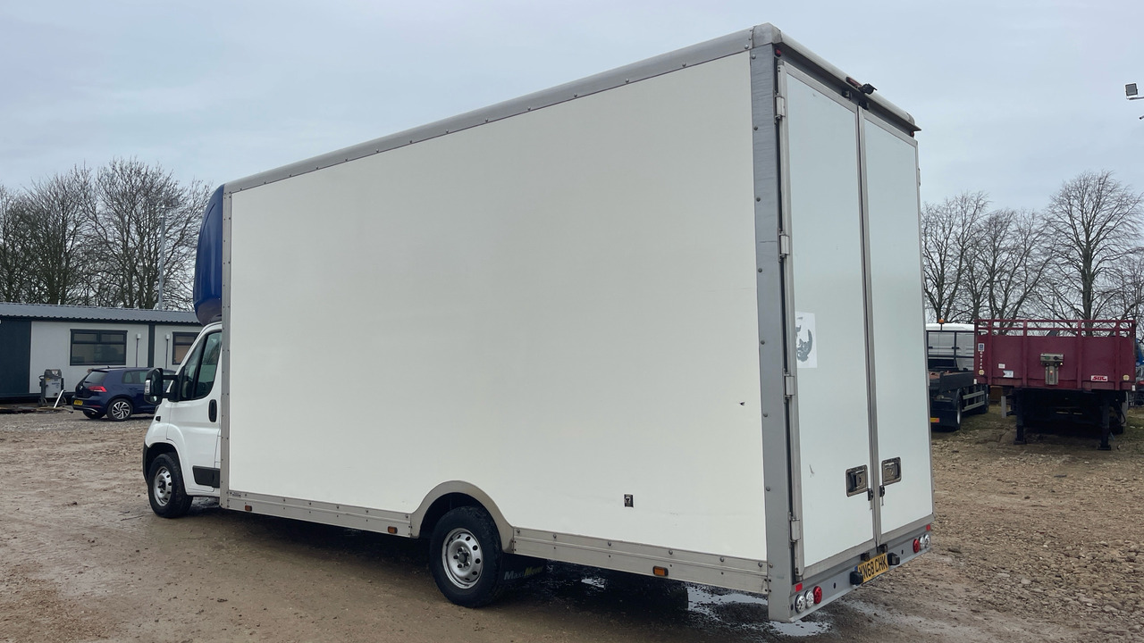 Peugeot Boxer 335 2.0 BLUE HDI 130PS - Koffer Transporter: das Bild 3 Peugeot Boxer 335 2.0 BLUE HDI 130PS - Koffer Transporter: das Bild 3