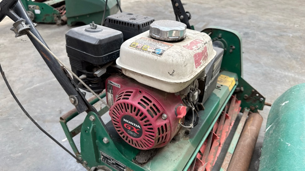 RANSOMS SUPER CERTES 6 - Rasenmäher: das Bild 5 RANSOMS SUPER CERTES 6 - Rasenmäher: das Bild 5