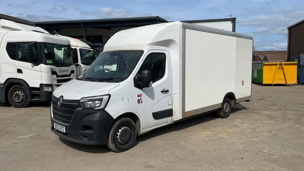 RENAULT MASTER 35 LWB - Koffer Transporter: das Bild 2 RENAULT MASTER 35 LWB - Koffer Transporter: das Bild 2