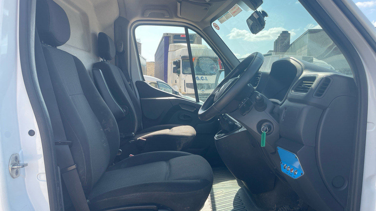 Renault Master - LKW mit Arbeitsbühne: das Bild 5 Renault Master - LKW mit Arbeitsbühne: das Bild 5