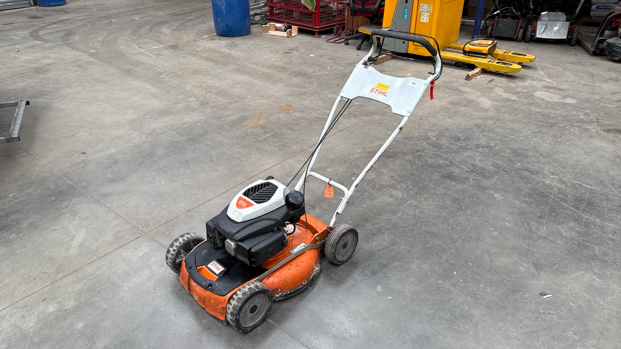 STIHL RM4 RTP - Rasenmäher: das Bild 2 STIHL RM4 RTP - Rasenmäher: das Bild 2