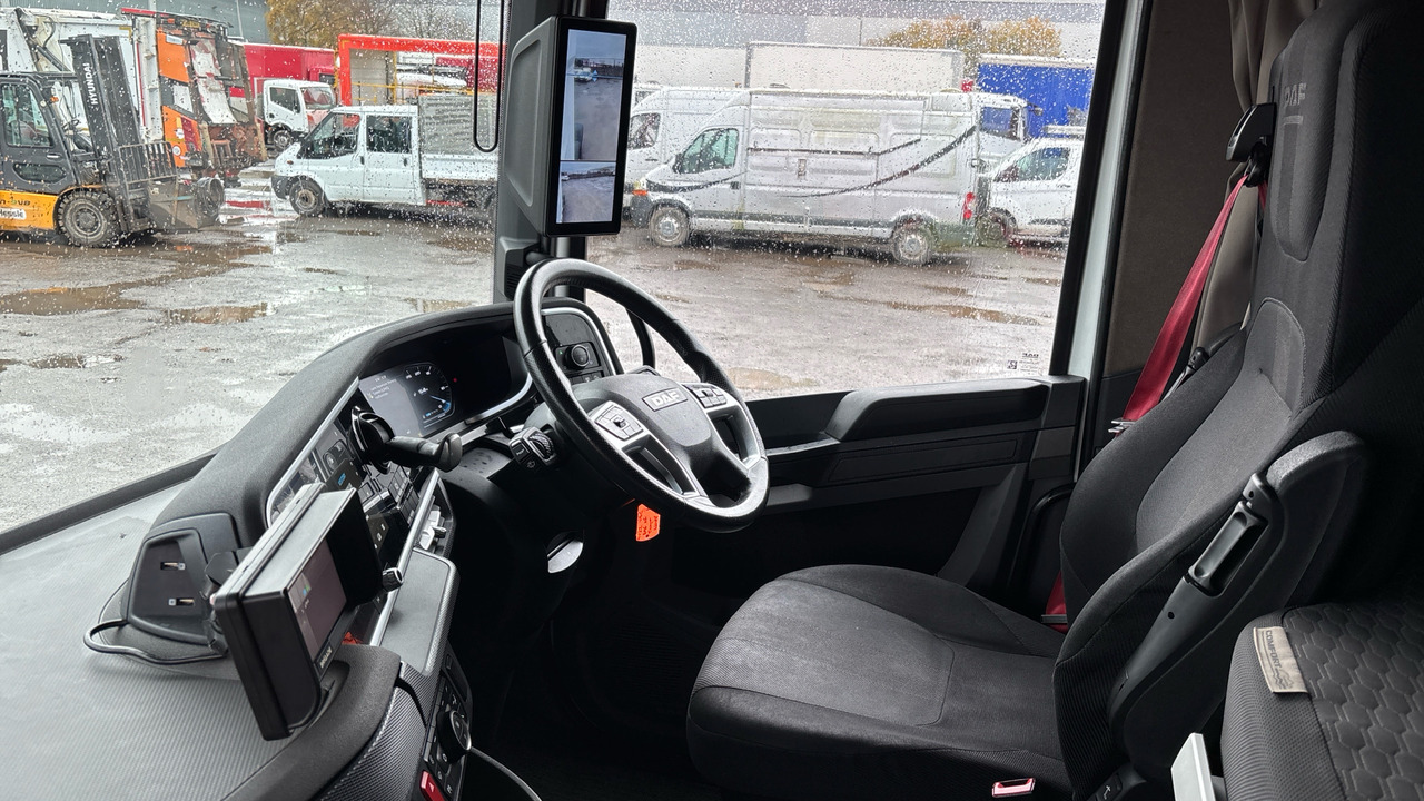 Sattelzugmaschine DAF XF  530: das Bild 20