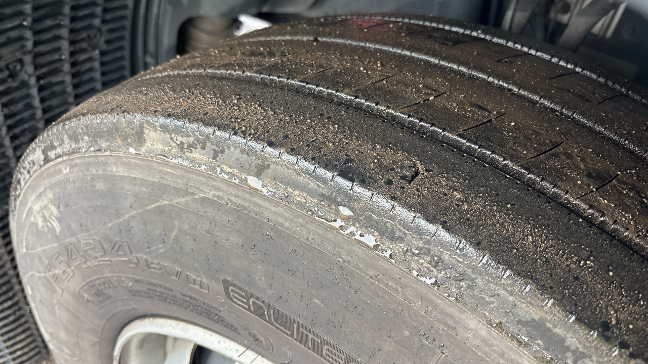 Sattelzugmaschine DAF XF  530: das Bild 31