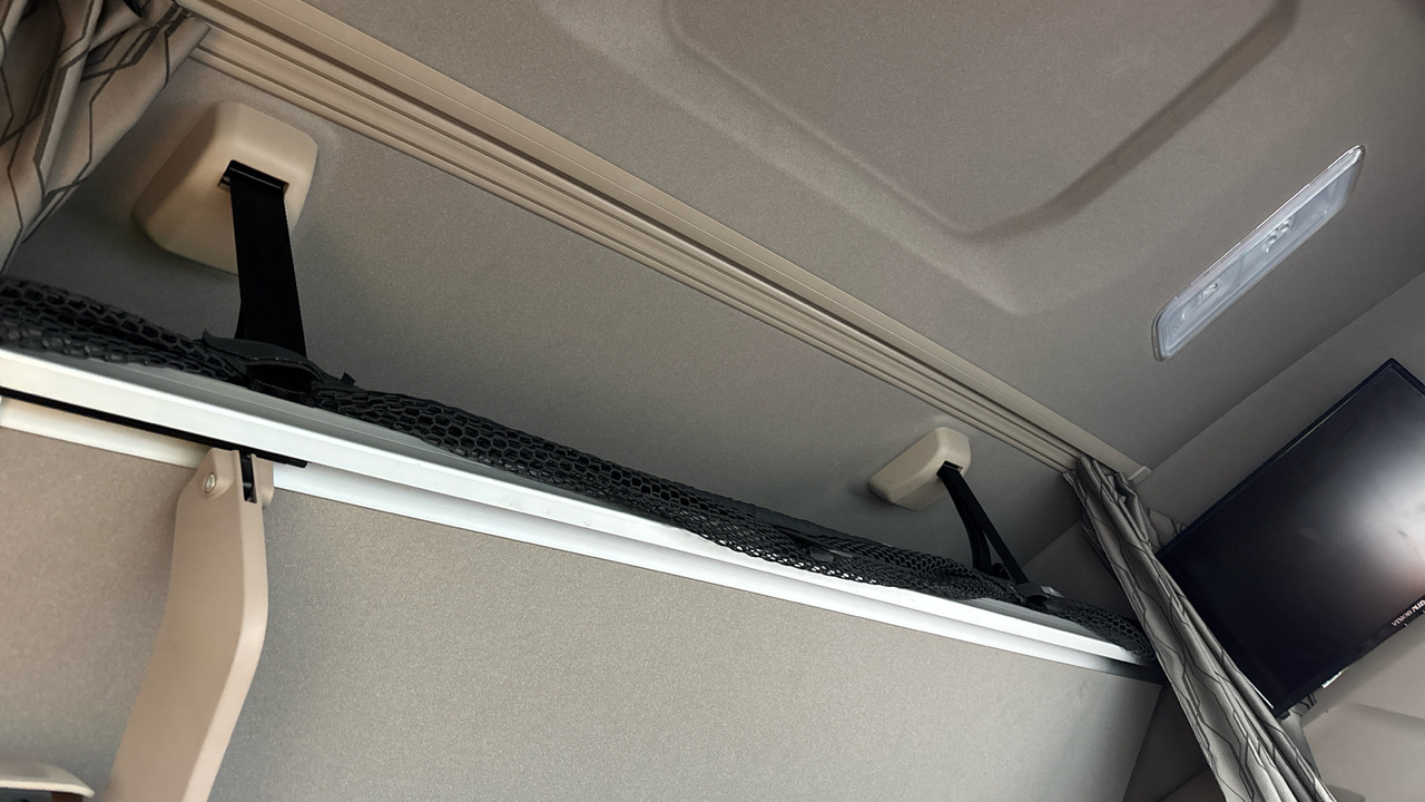 Sattelzugmaschine DAF XF  530: das Bild 14