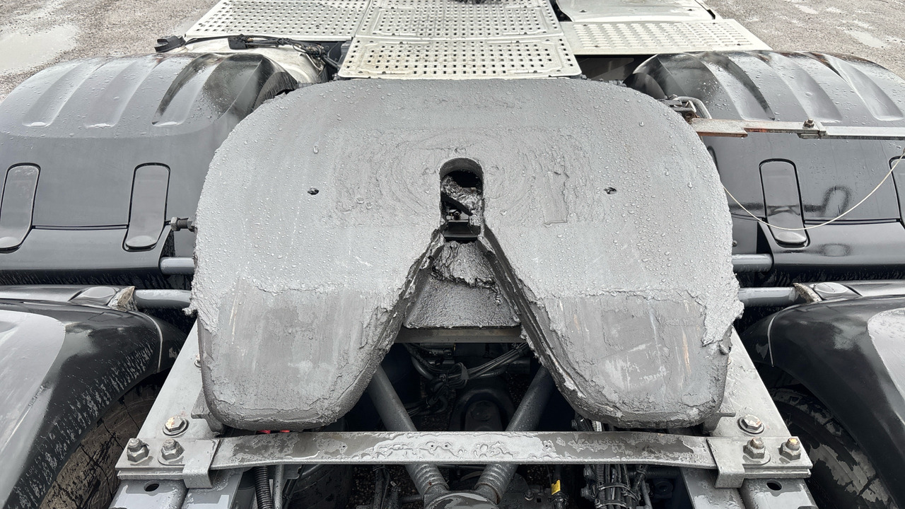 Sattelzugmaschine DAF XF  530: das Bild 26