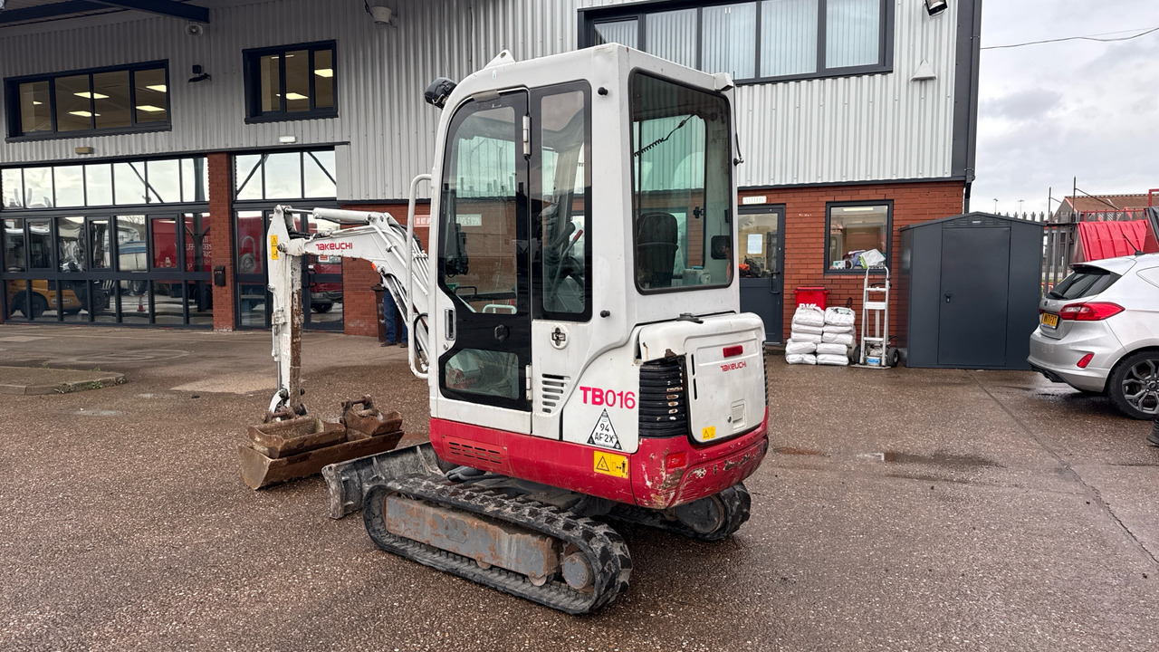 TAKEUCHI TB016 - Minibagger: das Bild 4 TAKEUCHI TB016 - Minibagger: das Bild 4