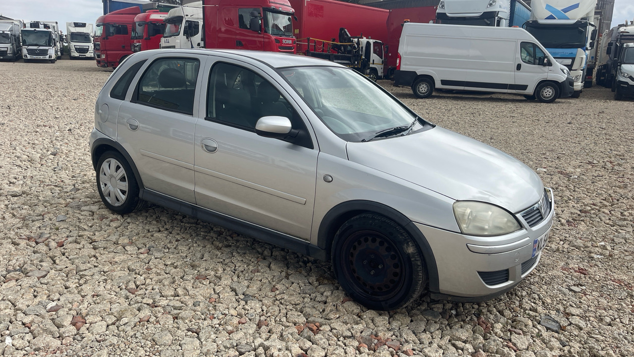 VAUXHALL CORSA 1.2 I - Schrägheck: das Bild 1 VAUXHALL CORSA 1.2 I - Schrägheck: das Bild 1