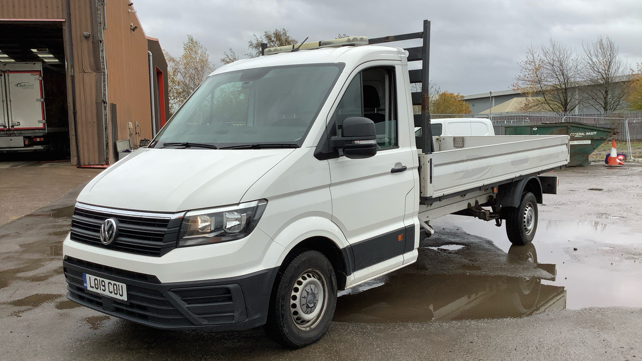 VOLKSWAGEN CRAFTER CR35 2.0 TDI 140PS STARTLINE - Pritsche Transporter: das Bild 2 VOLKSWAGEN CRAFTER CR35 2.0 TDI 140PS STARTLINE - Pritsche Transporter: das Bild 2