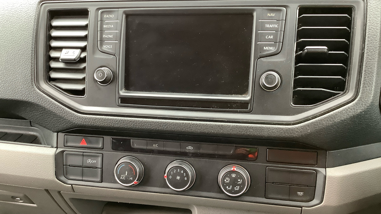 Pritsche Transporter VOLKSWAGEN CRAFTER CR35 2.0 TDI 140PS STARTLINE: das Bild 7