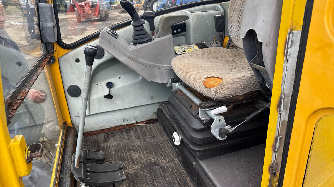VOLVO EC45 - Baugeräte: das Bild 5 VOLVO EC45 - Baugeräte: das Bild 5