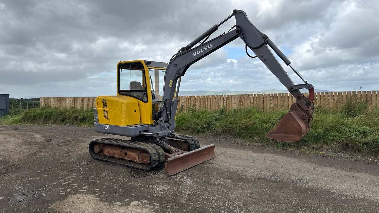 VOLVO EC45 - Baugeräte: das Bild 1 VOLVO EC45 - Baugeräte: das Bild 1