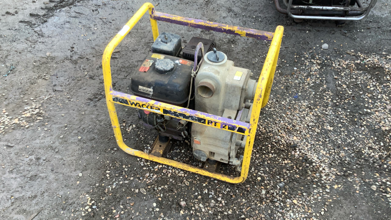 WACKER 2' WATER PUMP PT-2 - Baugeräte: das Bild 4 WACKER 2' WATER PUMP PT-2 - Baugeräte: das Bild 4