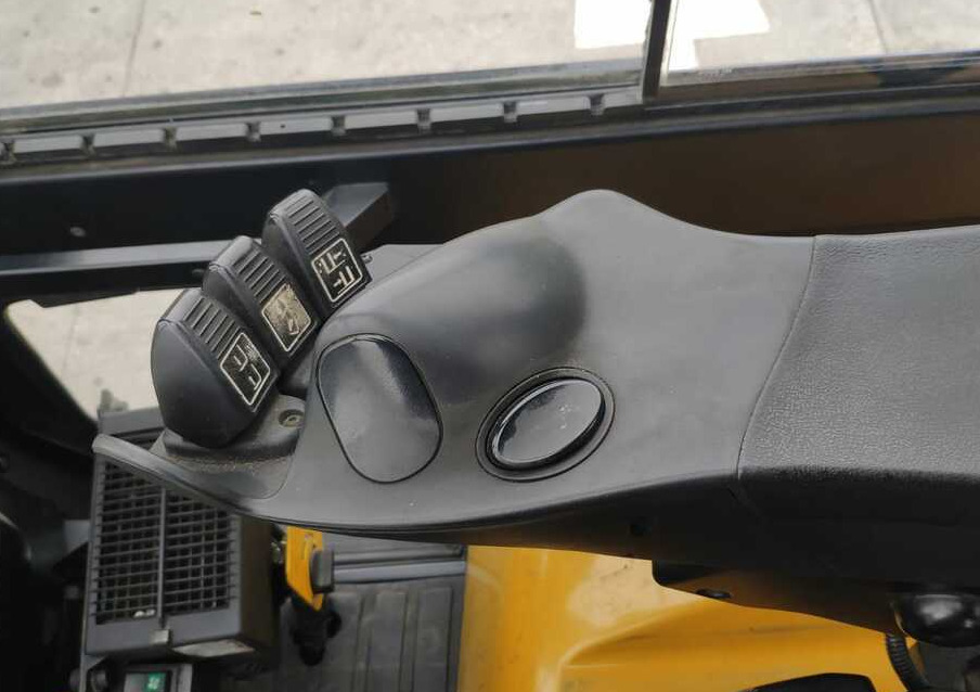 Yale GLP35VX - Treibgasstapler: das Bild 5 Yale GLP35VX - Treibgasstapler: das Bild 5