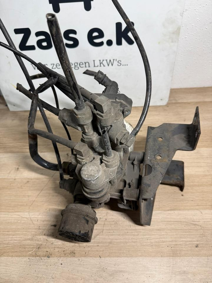 DAF KNORR-BREMSE Lufttrockner II37464N50 AE4528 - Bremszubehör für LKW: das Bild 5 DAF KNORR-BREMSE Lufttrockner II37464N50 AE4528 - Bremszubehör für LKW: das Bild 5