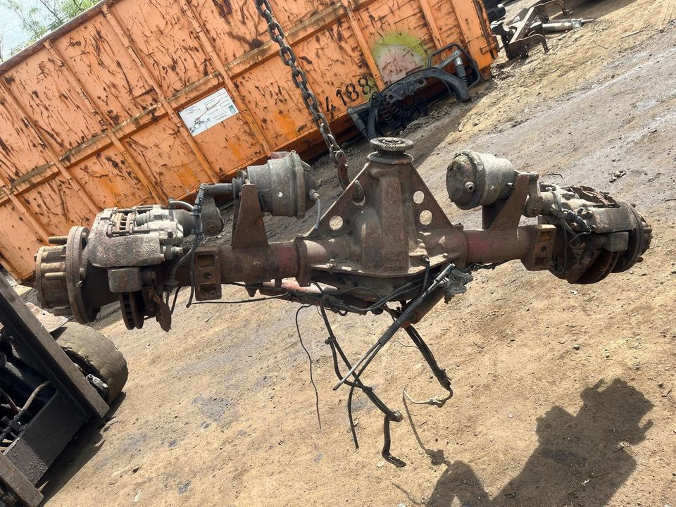 IVECO 7,5t 2003 Hinterachse 13/43 Differential 7172797 - Hinterachse für LKW: das Bild 1 IVECO 7,5t 2003 Hinterachse 13/43 Differential 7172797 - Hinterachse für LKW: das Bild 1