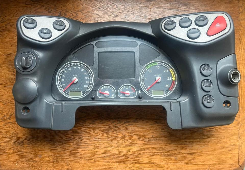 IVECO Stralis 450 Kombiinstrument / Tacho 504276234 - Tachograph für LKW: das Bild 1 IVECO Stralis 450 Kombiinstrument / Tacho 504276234 - Tachograph für LKW: das Bild 1