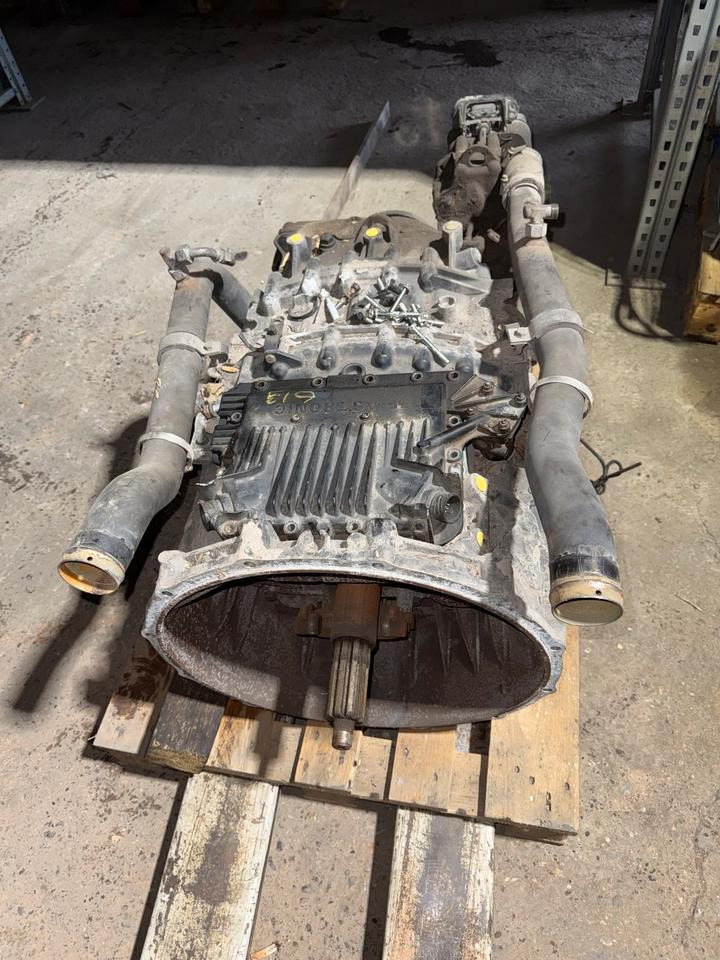 MAN Getriebe ZF ASTRONIC 12 AS 2131 TD + INTARDER 3 - Getriebe für LKW: das Bild 4 MAN Getriebe ZF ASTRONIC 12 AS 2131 TD + INTARDER 3 - Getriebe für LKW: das Bild 4