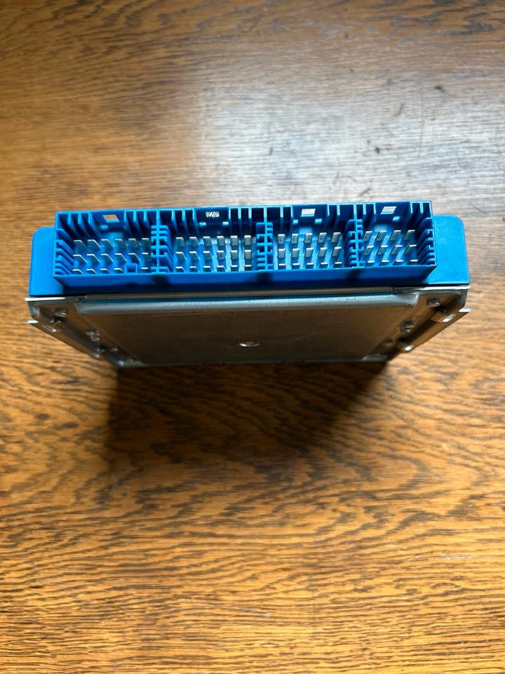 MAN KNORR-BREMSE EBS Steuergerät 81.25808.7027 - Steuergerät für LKW: das Bild 2 MAN KNORR-BREMSE EBS Steuergerät 81.25808.7027 - Steuergerät für LKW: das Bild 2