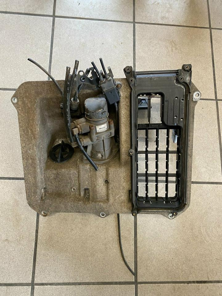 MAN TGA TGX Fußbremsventil 81259706103 Knorr-Bremse 81521306275 - Bremsventil für LKW: das Bild 1 MAN TGA TGX Fußbremsventil 81259706103 Knorr-Bremse 81521306275 - Bremsventil für LKW: das Bild 1