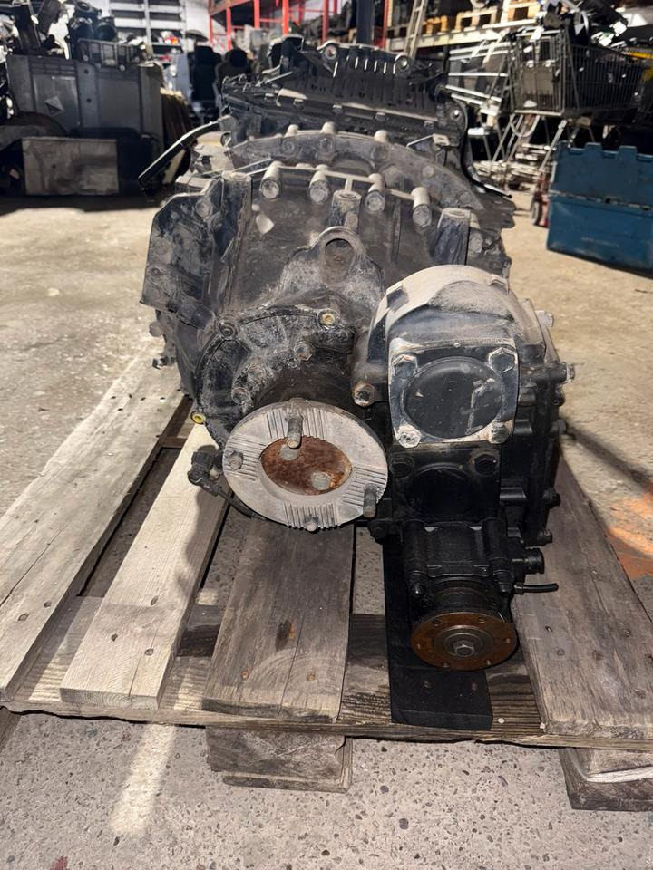 MAN ZF ASTRONIC 12 AS 2130 TD + Doppel Nebenantrieb - Getriebe für LKW: das Bild 4 MAN ZF ASTRONIC 12 AS 2130 TD + Doppel Nebenantrieb - Getriebe für LKW: das Bild 4