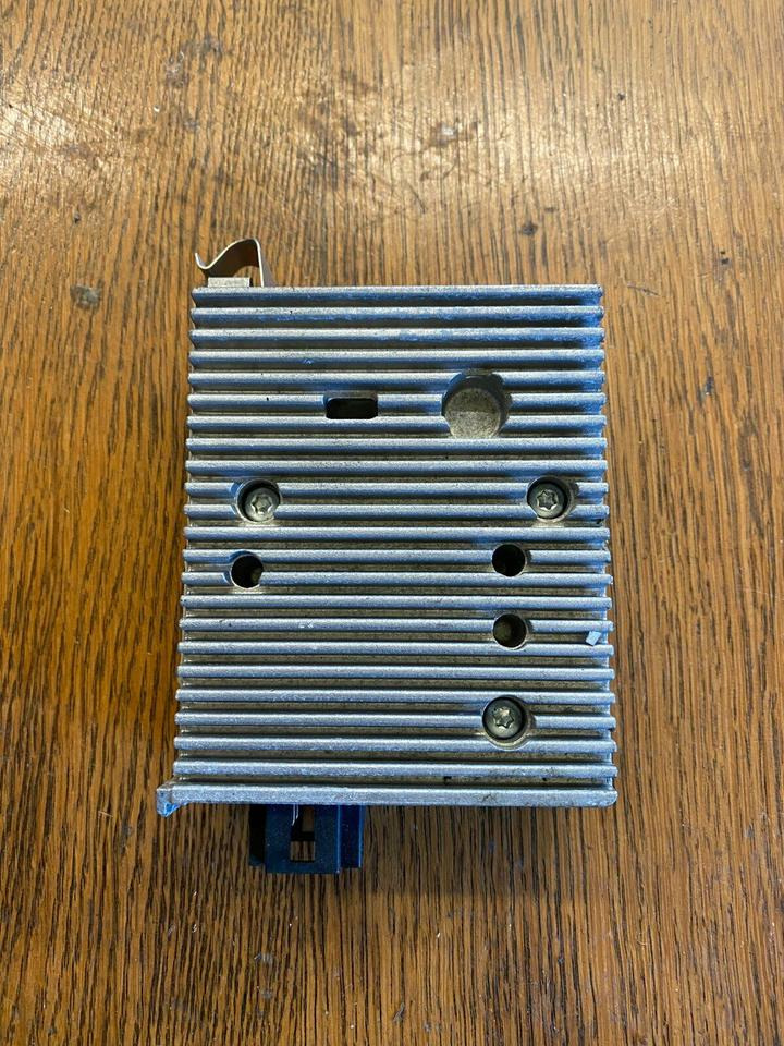 Mercedes Actros Atego Spannungswandler A 001 542 16 25 - Elektrische Ausrüstung für LKW: das Bild 3 Mercedes Actros Atego Spannungswandler A 001 542 16 25 - Elektrische Ausrüstung für LKW: das Bild 3