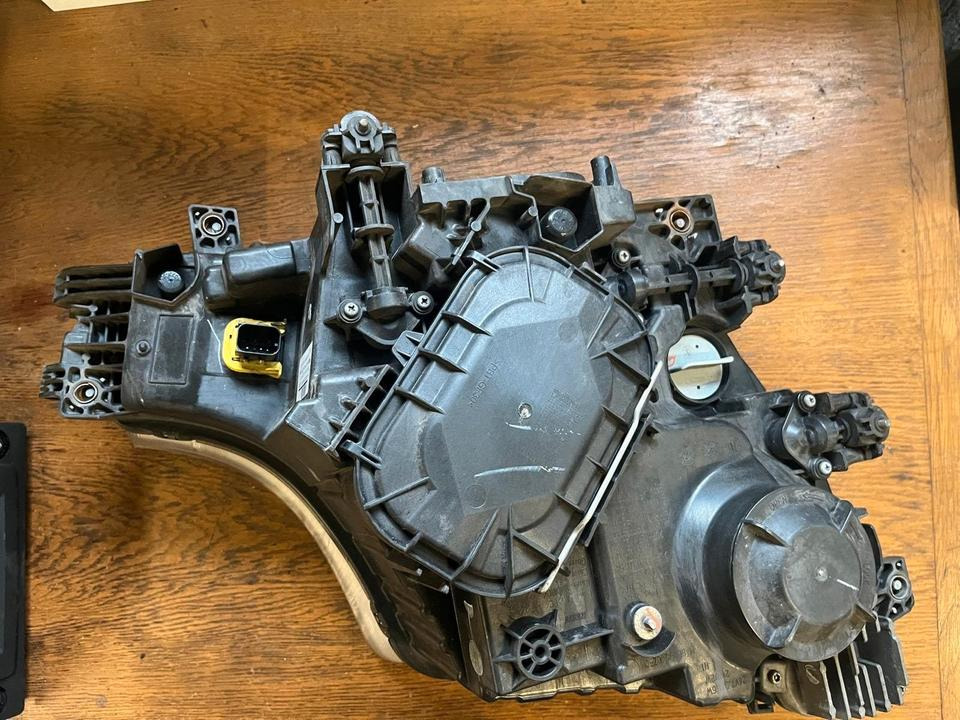 Mercedes Actros LED Scheinwerfer Vorne Links A9618205039 - Hauptscheinwerfer für LKW: das Bild 4 Mercedes Actros LED Scheinwerfer Vorne Links A9618205039 - Hauptscheinwerfer für LKW: das Bild 4