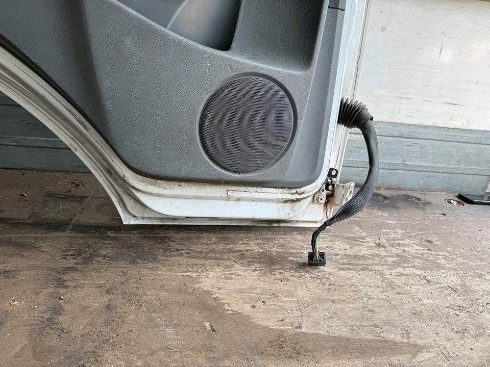 Mercedes Atego 2 Fahrertür Weiße Spiegel Innenverkleidung LN 72 - Tür und Teile für LKW: das Bild 5 Mercedes Atego 2 Fahrertür Weiße Spiegel Innenverkleidung LN 72 - Tür und Teile für LKW: das Bild 5