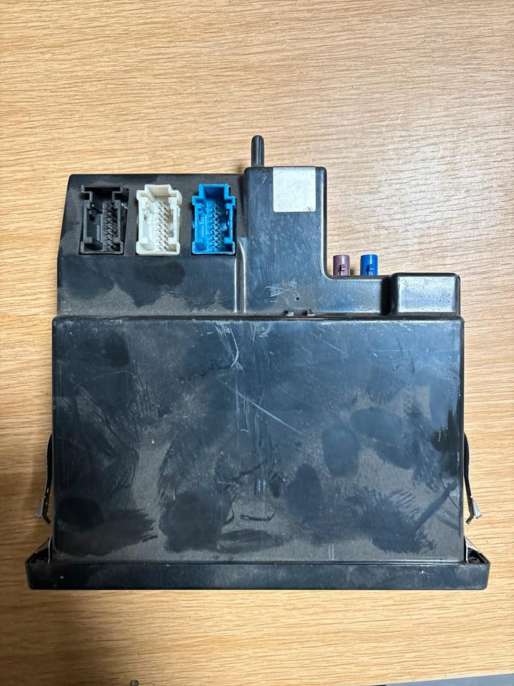 Mercedes-Benz FLEETBOARD ADVANCED Tachograph A0004460760 - Tachograph für LKW: das Bild 4 Mercedes-Benz FLEETBOARD ADVANCED Tachograph A0004460760 - Tachograph für LKW: das Bild 4