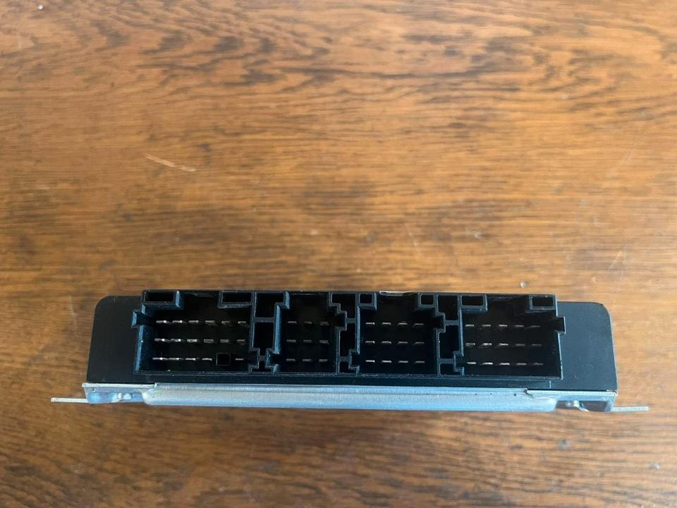 Mercedes-Benz Knorr-Bremse ABS/ASR Steuergerät 0486104034 - Steuergerät für LKW: das Bild 4 Mercedes-Benz Knorr-Bremse ABS/ASR Steuergerät 0486104034 - Steuergerät für LKW: das Bild 4