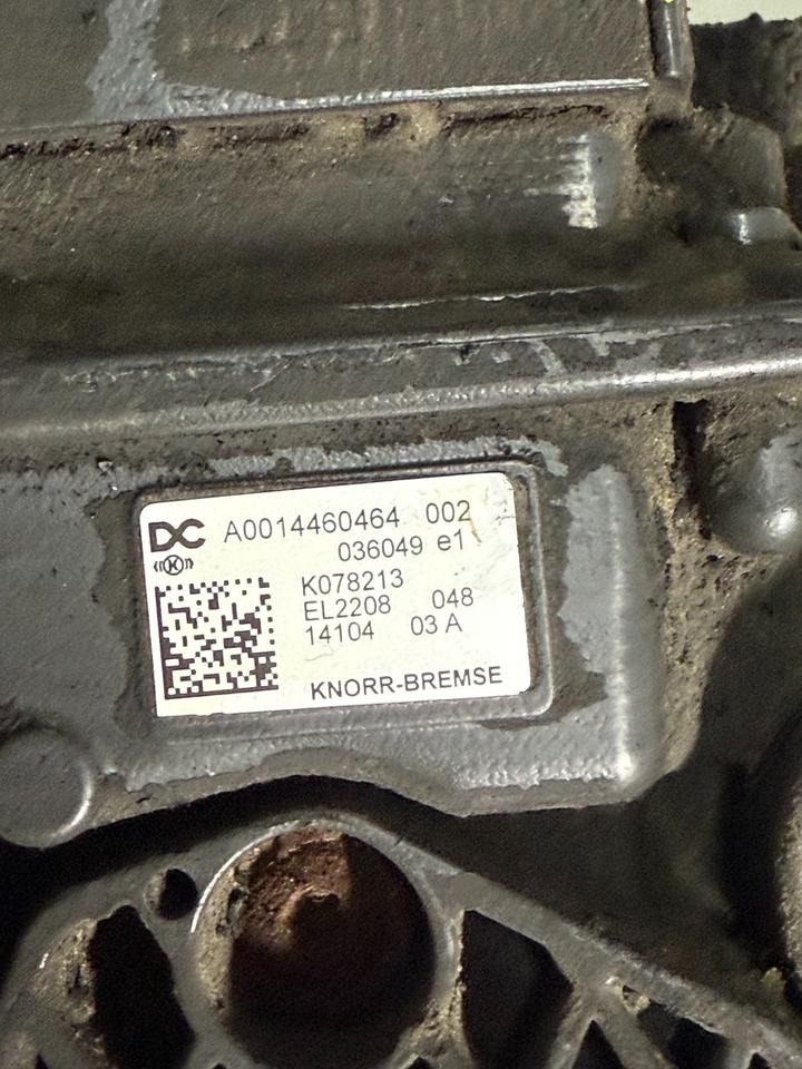 Mercedes KNORR-BREMSE Lufttrockner A0014460464 K078213 - Bremszubehör für LKW: das Bild 3 Mercedes KNORR-BREMSE Lufttrockner A0014460464 K078213 - Bremszubehör für LKW: das Bild 3