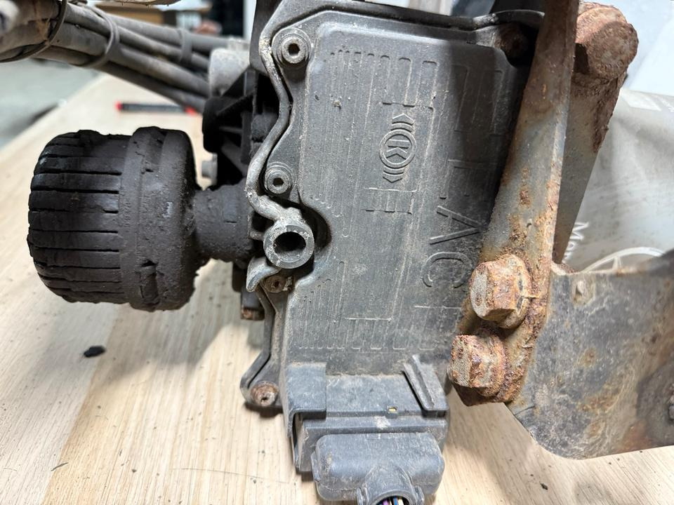 Mercedes KNORR-BREMSE Lufttrockner A0014461764 K102143 - Bremszubehör für LKW: das Bild 5 Mercedes KNORR-BREMSE Lufttrockner A0014461764 K102143 - Bremszubehör für LKW: das Bild 5