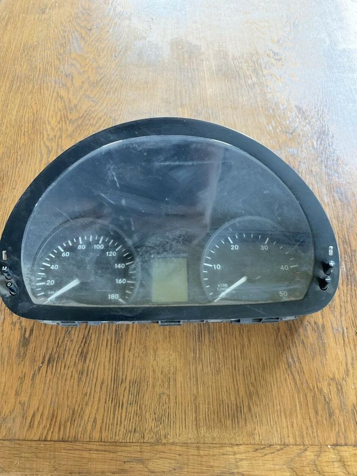 Sprinter W906 Kombiinstrument Tacho A9064468821,A9064467821,1821 - Tachograph für LKW: das Bild 1 Sprinter W906 Kombiinstrument Tacho A9064468821,A9064467821,1821 - Tachograph für LKW: das Bild 1