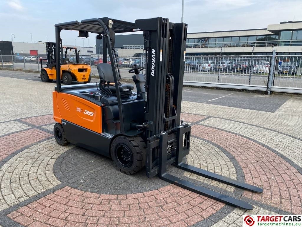 Doosan B35X-7 Electric Forklift 3.5T Triplex-438cm Unused - Elektrostapler: das Bild 2 Doosan B35X-7 Electric Forklift 3.5T Triplex-438cm Unused - Elektrostapler: das Bild 2